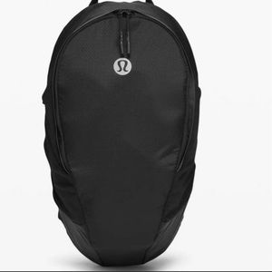 Lululemon Fast and Free Backpack 13L LIKE NEW